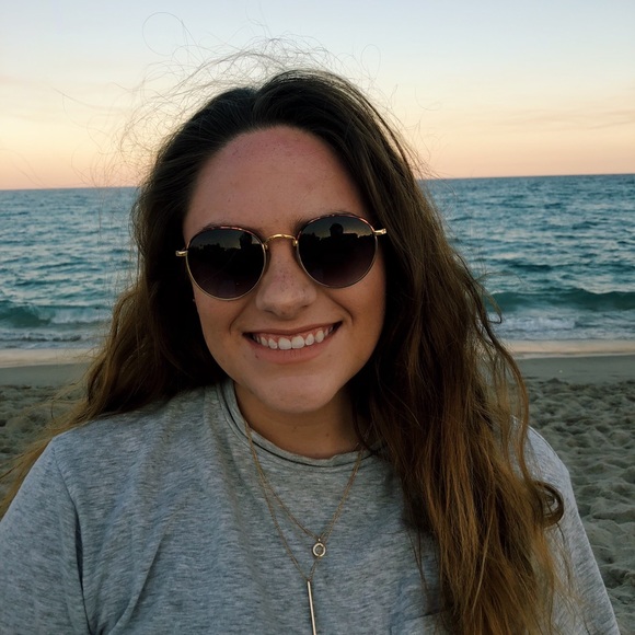 Meet the Posher - Picture 4 of 4